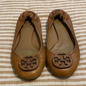 Tory Burch Tan Leather Flats with Logo